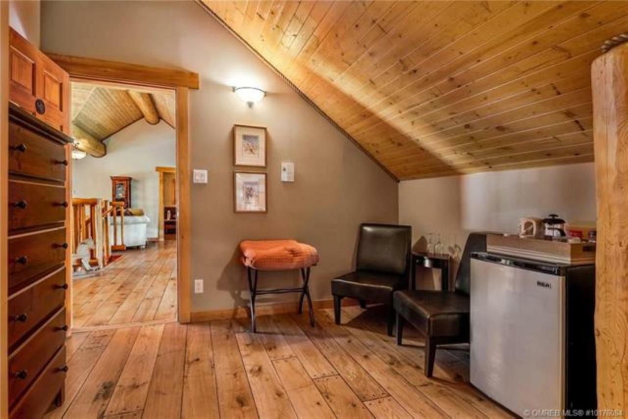 A Okanagan Lakeview Inn Kelowna Zewnętrze zdjęcie