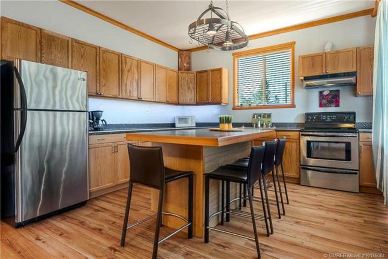A Okanagan Lakeview Inn Kelowna Zewnętrze zdjęcie